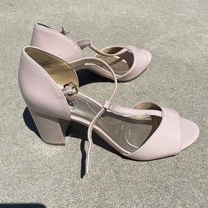 Women’s Bandolino patten leather, 8.5, soft pink